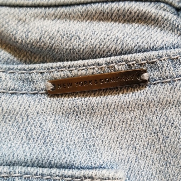 New York & Company Light Blue Shorts - Picture 6 of 8